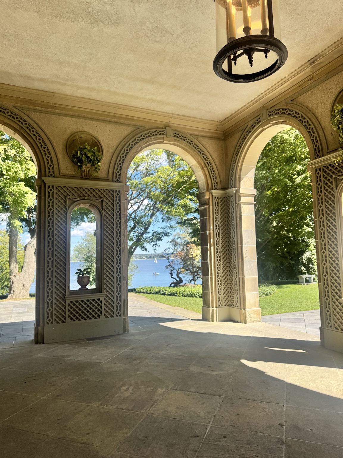 Glen Manor arches